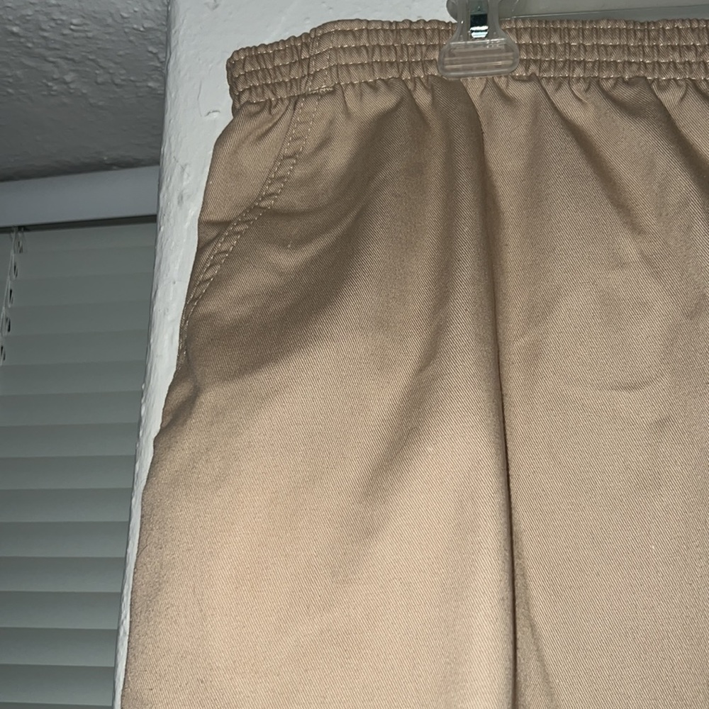 Capris - Picture 3 of 5